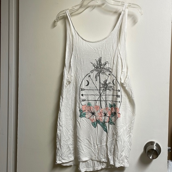 White Tank Top - Picture 1 of 3